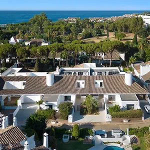 https://villa-marina-marbella.es-andalucia.com